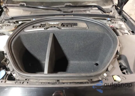 2023 Polestar 2 Long Range Single Motor/Long Range Single Motor Plus z USA, uszkodzony, nr VIN YSMEG3KA0PL157257